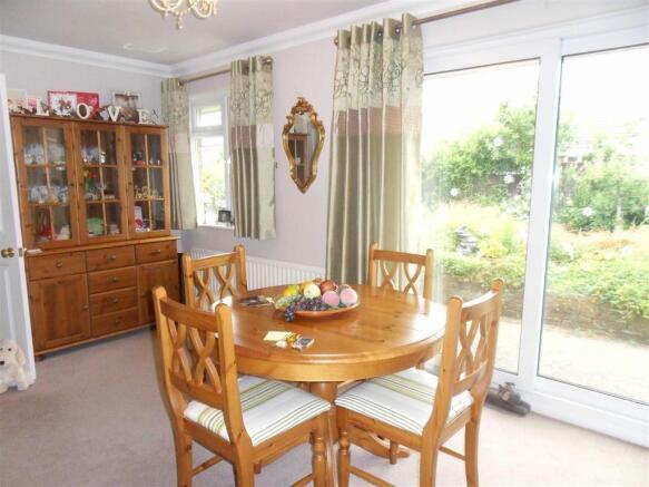 Lounge / Dining Room