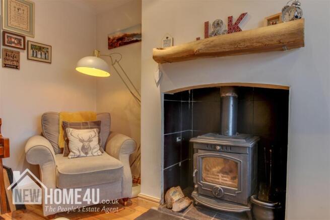LOUNGE: