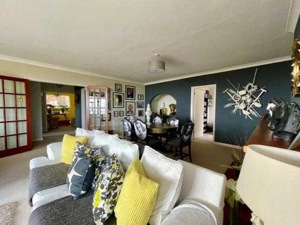 Dining Area / Lounge
