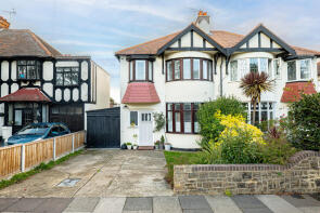 67, Earls Hall Avenue, Southend-on-sea SS2 6NU