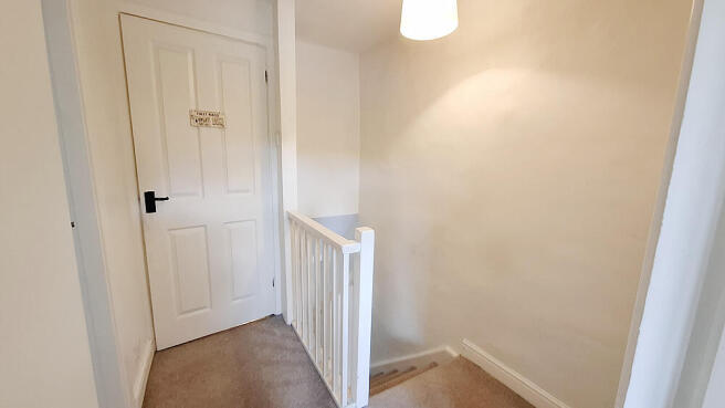 2 bed Terraced for sale Image 8