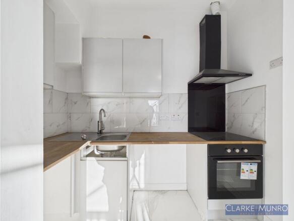 2 bed Flat to rent Image 8