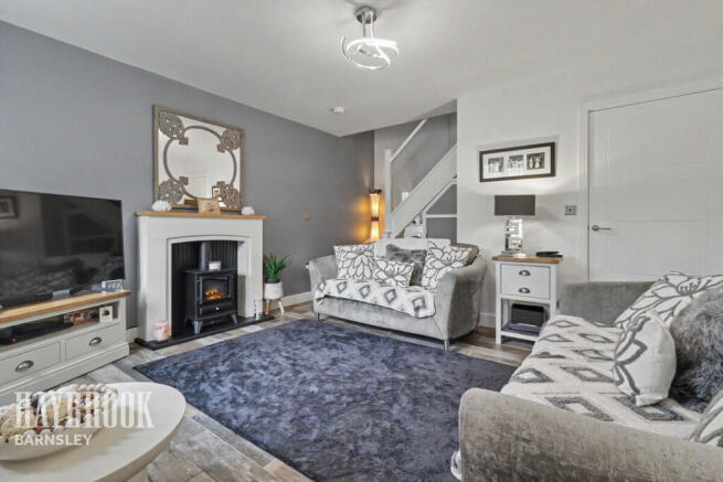 2 bed Semi-Detached for sale Image 5