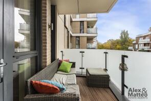 6, 18 Sequoia House, Quebec Way, London SE16 7ET
