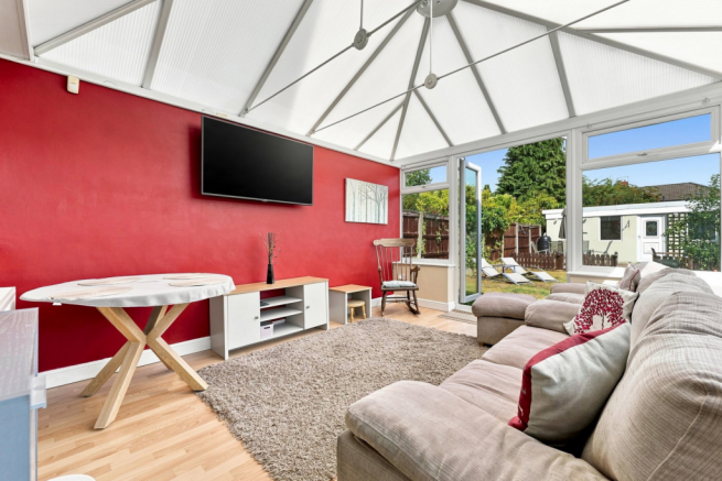 3 bed Terraced for sale Image 8