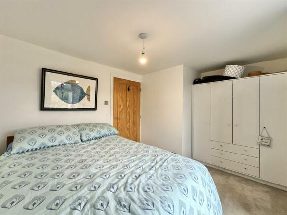 Bedroom 1.jpg