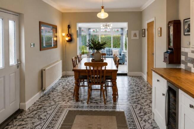 3 bed Bungalow for sale Image 5
