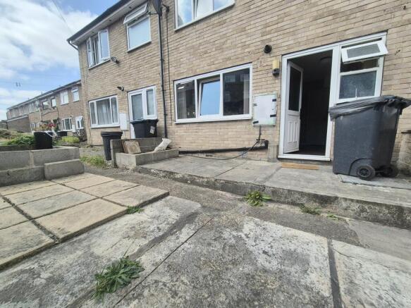 3 bed Terraced to rent Image 7