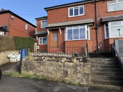 Staveley Avenue, Stalybridge