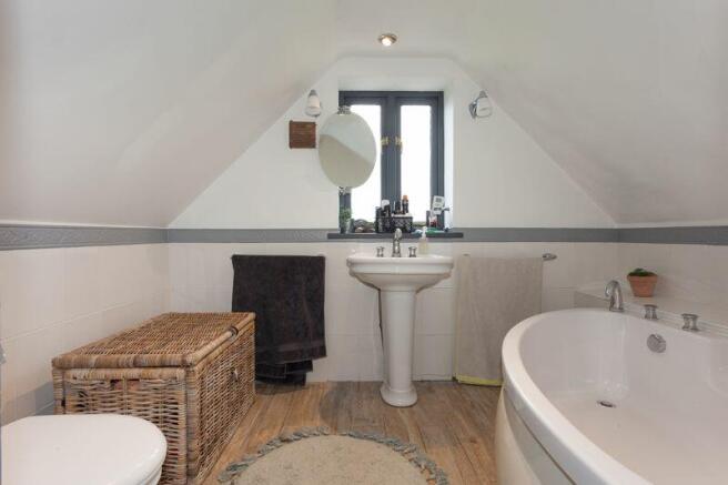 EN SUITE