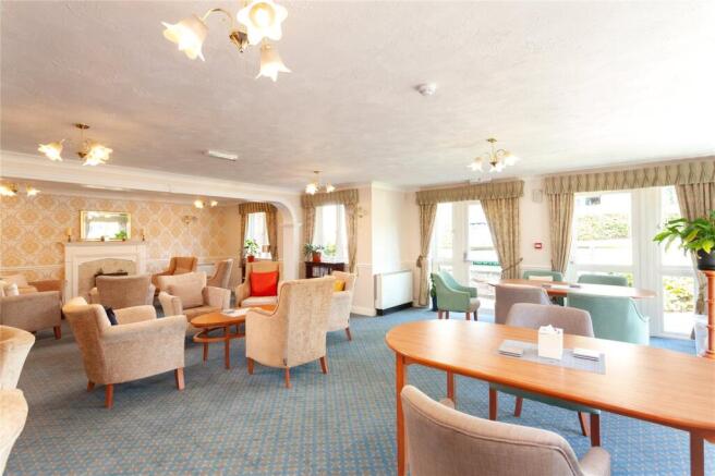 1 bed Retirement Property for sale Image 11