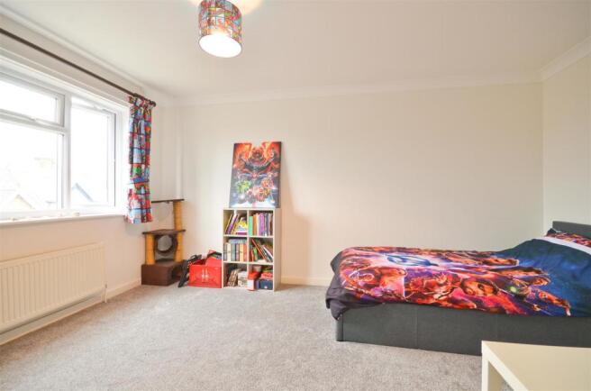 Bedroom 2.JPG