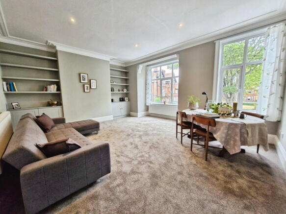 4 bed Terraced for sale Image 12