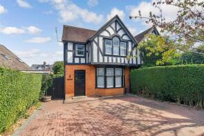 6 Heathhurst, Hollington Place, Ashford TN24 8UN