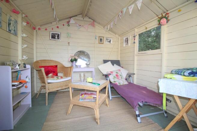 SUMMERHOUSE INTER...