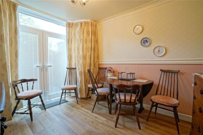 3 bed Semi-Detached for sale Image 6