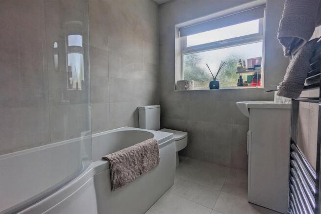 3 bed Semi-Detached Bungalow for sale Image 5