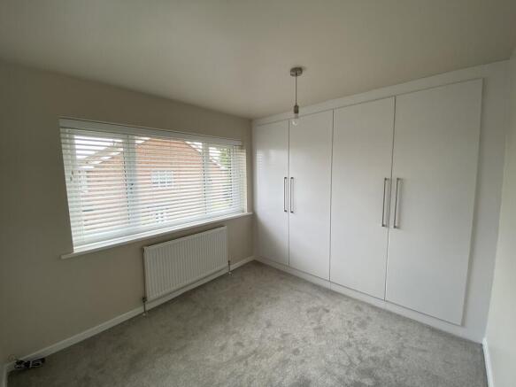 2 bed Town House to rent Image 11