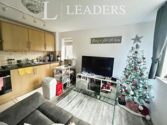 Lounge/Kitchen