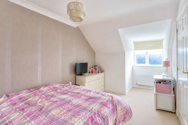 3 bed Terraced to rent Image 5