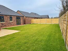 6, Field Head Road, Grimsby DN37 7SS