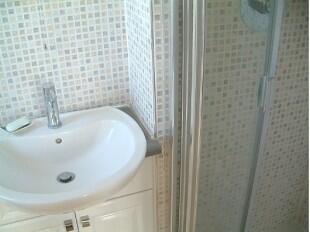 en-suite bedroom 1