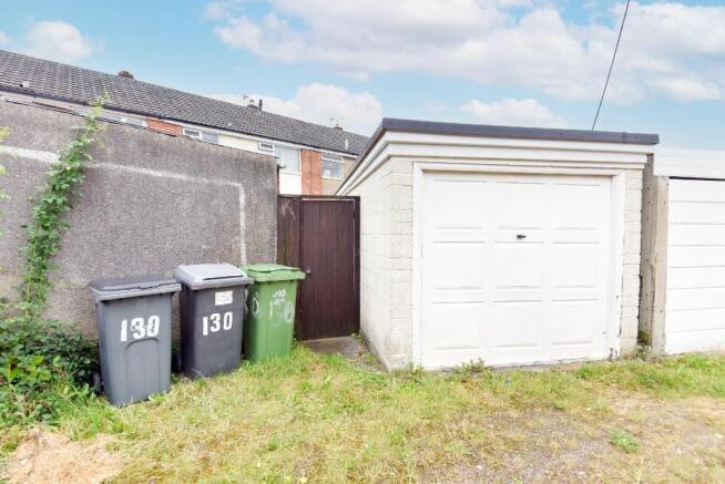 Garage & Parking