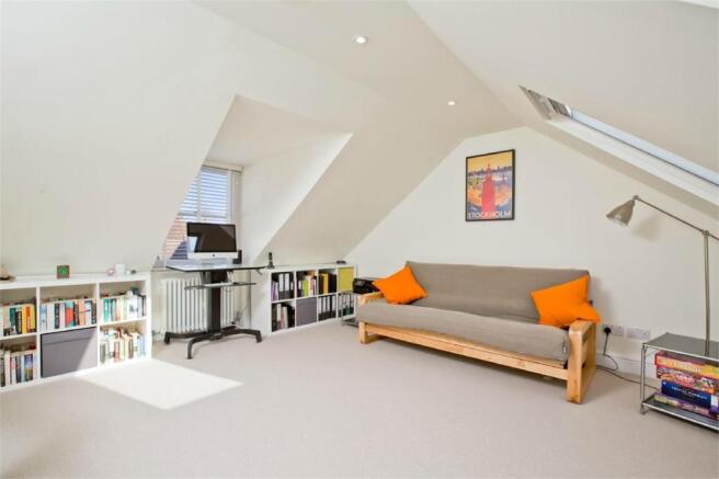 Photo 8