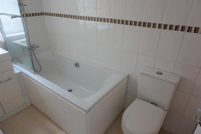 Bathroom.JPG