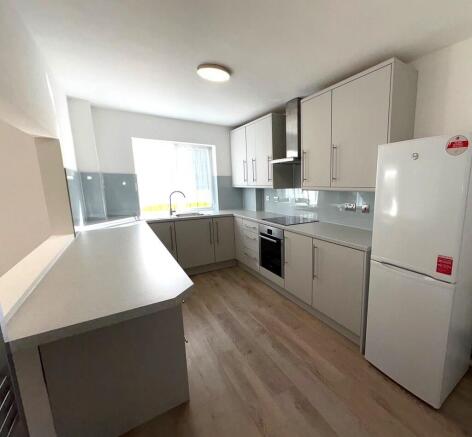 2HollyLodgeKitche...