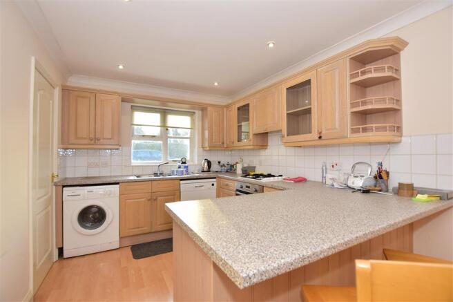Kitchen/ Breakfast Room