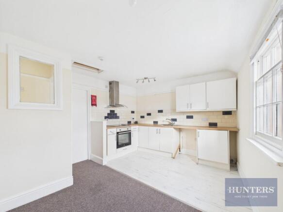 Kitchen / Dining Area
