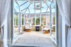 10, Willowvale, Lowestoft NR32 4UB
