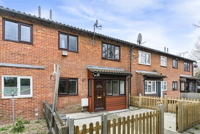 Wrangthorne Walk, Waddon, Croydon photo 4