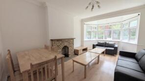 25, High Mead, Harrow HA1 2TX