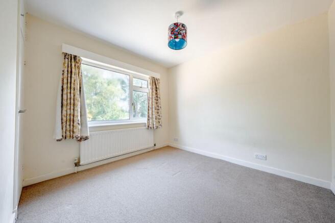 3 bed Semi-Detached for sale Image 10