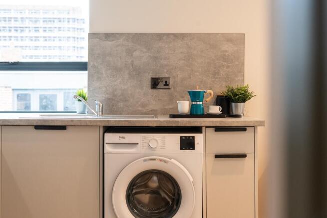 1 bed Apartment to rent Image 6