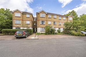 Flat 6, 1 Greer House, Braddock Close, Isleworth TW7 6SQ