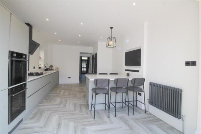Park Rd, 50A, kitchen 3 new.JPG