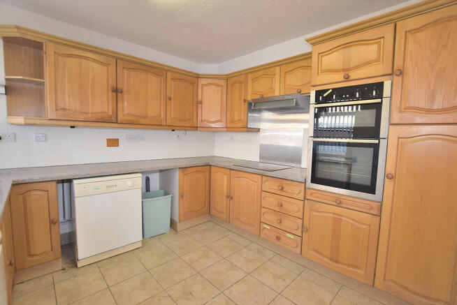 3 bed Detached Bungalow for sale Image 6