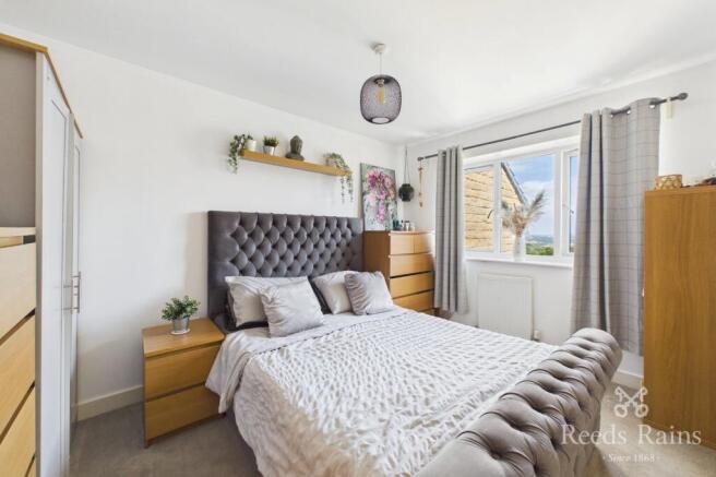 4 bed Terraced for sale Image 8