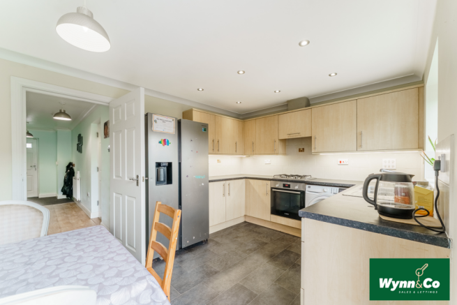 4 bed Town House for sale Image 6
