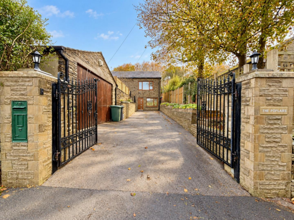 4 Bedroom Detached in BD13 4BS