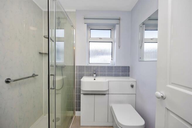 SHOWER ROOM 2.jpeg