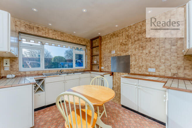 Kitchen/b'fast rm