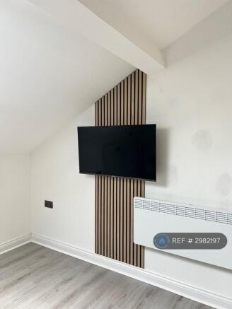 1 bed House Share to rent Image 11