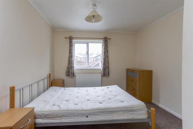 2 bed Apartment for sale Image 9