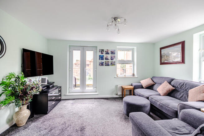 4 bed Semi-Detached for sale Image 9