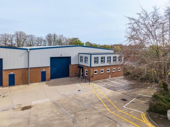 Lawrence Way Ind Estate - Dunstable-67.jpg