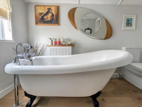 Freestanding Bath